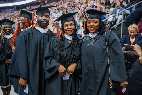 3 siblings graduate from N.J. university on same day after going back to school together