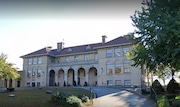 Ridgewood Avenue Elementary School in Glen Ridge.