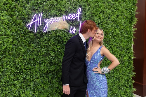Donovan Catholic  High School Prom 2025 (79 PHOTOS)