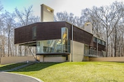 The home's design won Garrison Architects a prestigeous award.